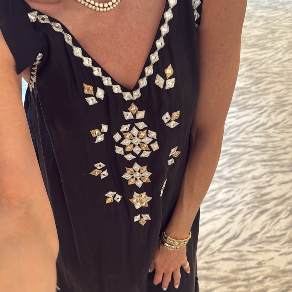 Juliet Dunn Black Dress with White Embroidery - Picture 7 of 7